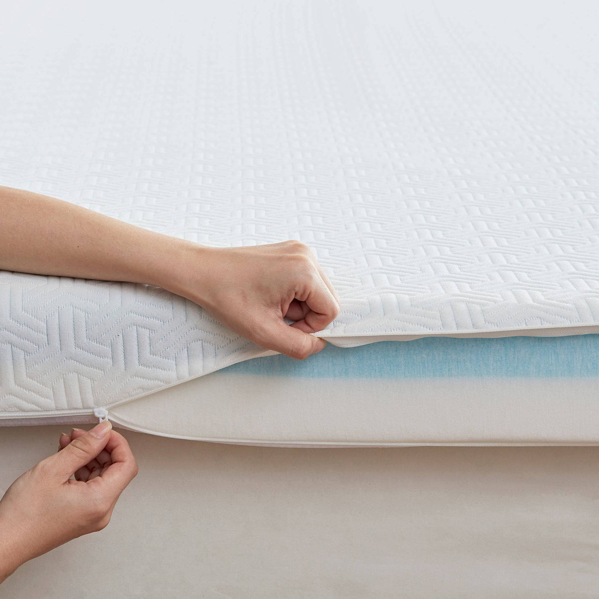 White Twin Memory Foam Mattress Topper W568