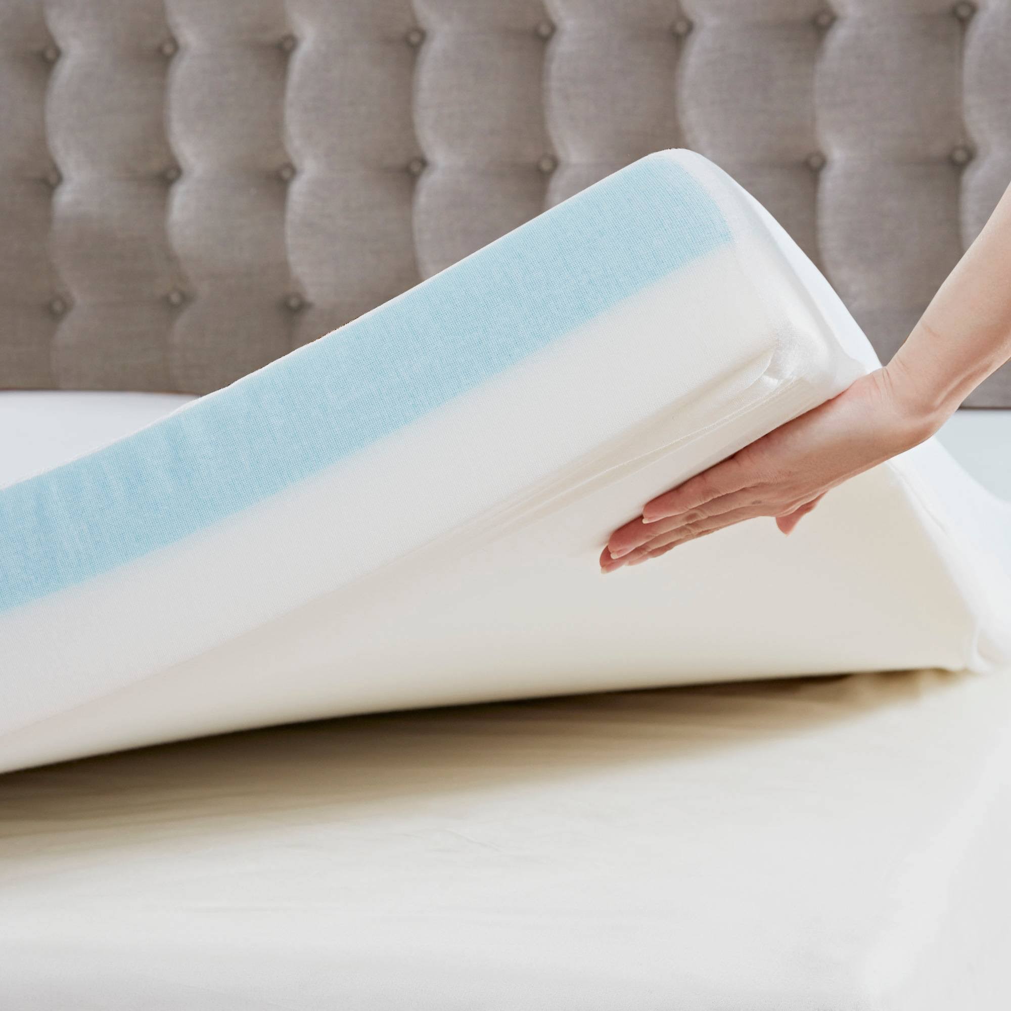 White Twin Memory Foam Mattress Topper W568