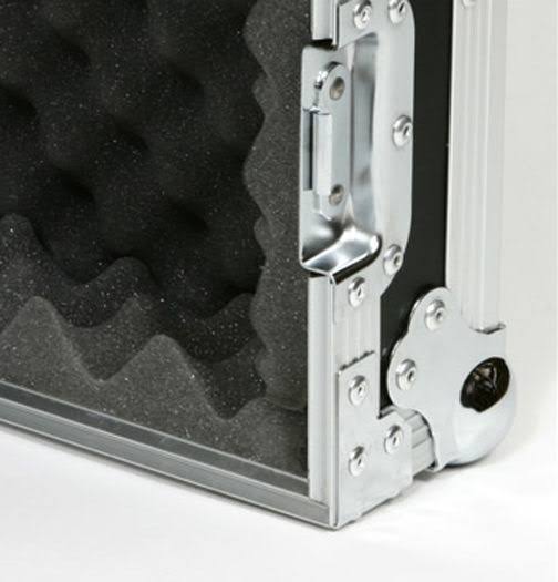 12 Space ATA Shock Mount Effects Rack Case with Casters O1634