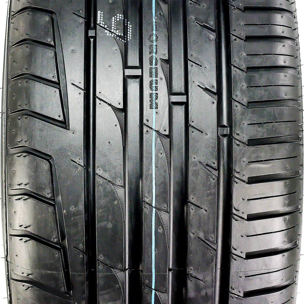 225/55R17 All-Season High Performance Radial Tire R572348