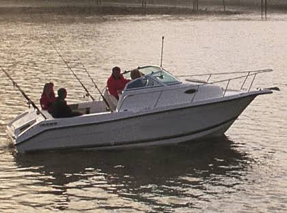 22.5-23.4 ft x 102 in Inboard Boat Cover U186056
