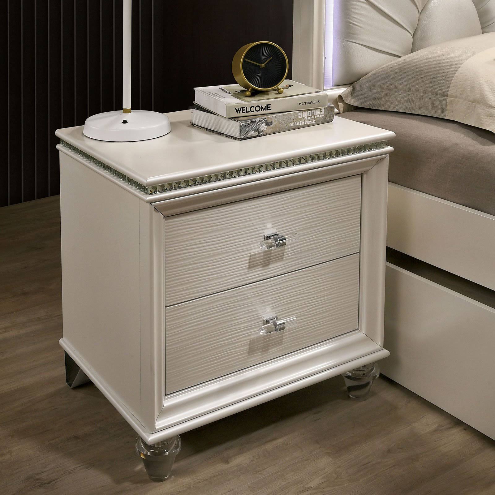 White Night Stand T3044