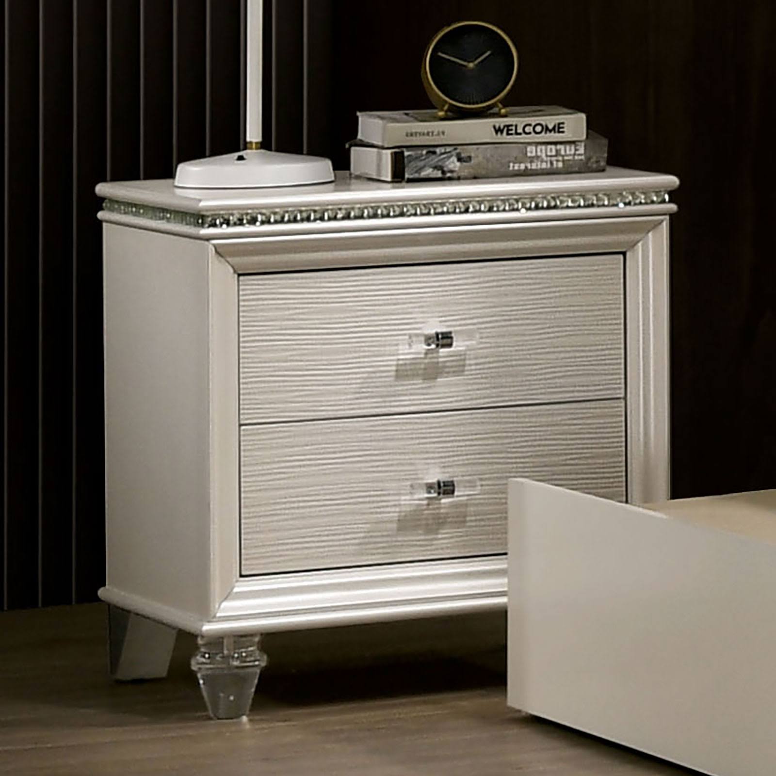 White Night Stand T3044