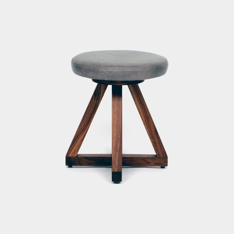 Accent Stool C272