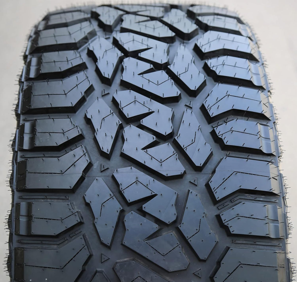 35X13.50R24LT All-Terrain Mud Off-Road Light Truck Radial Tire P68079