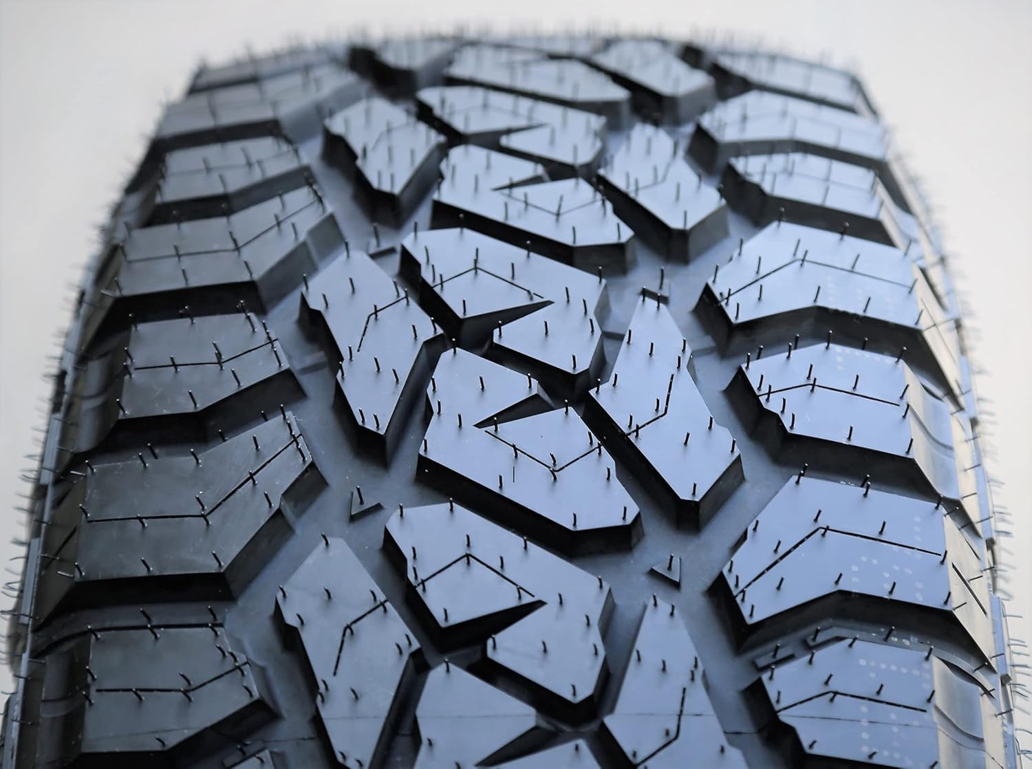 35X13.50R24LT All-Terrain Mud Off-Road Light Truck Radial Tire P68079